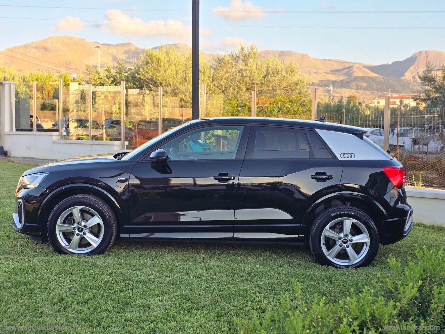 Q2 35 TDI S tronic S line Edition - immagine 36