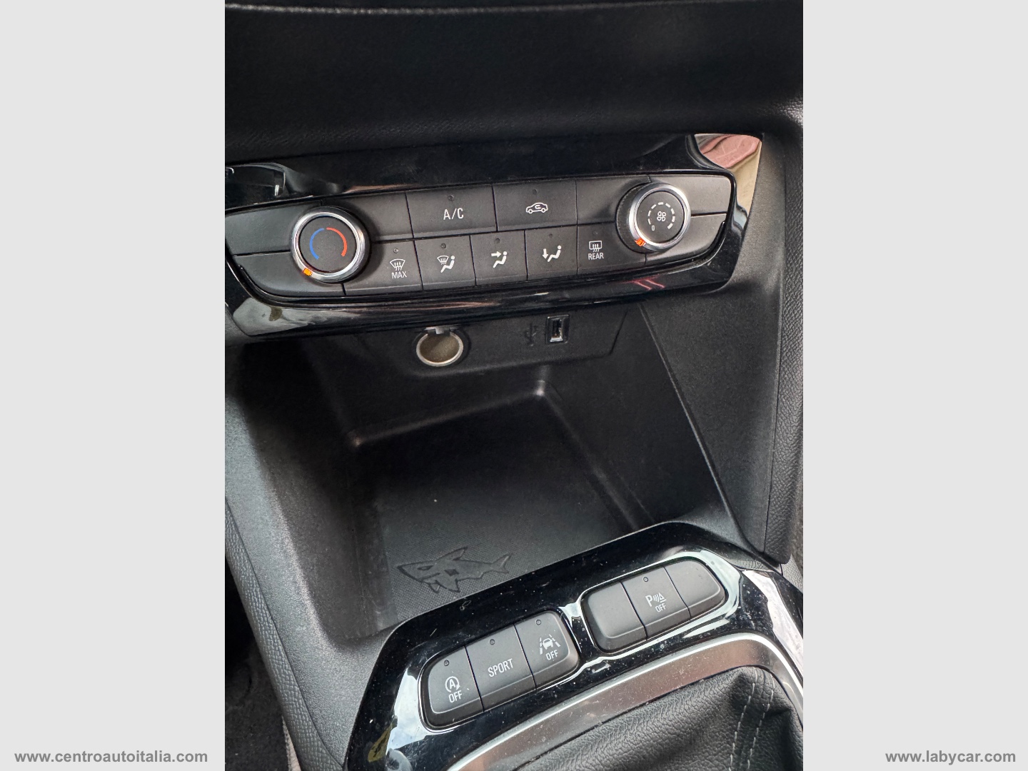 Corsa 1.2 100 CV GS Line - immagine 36
