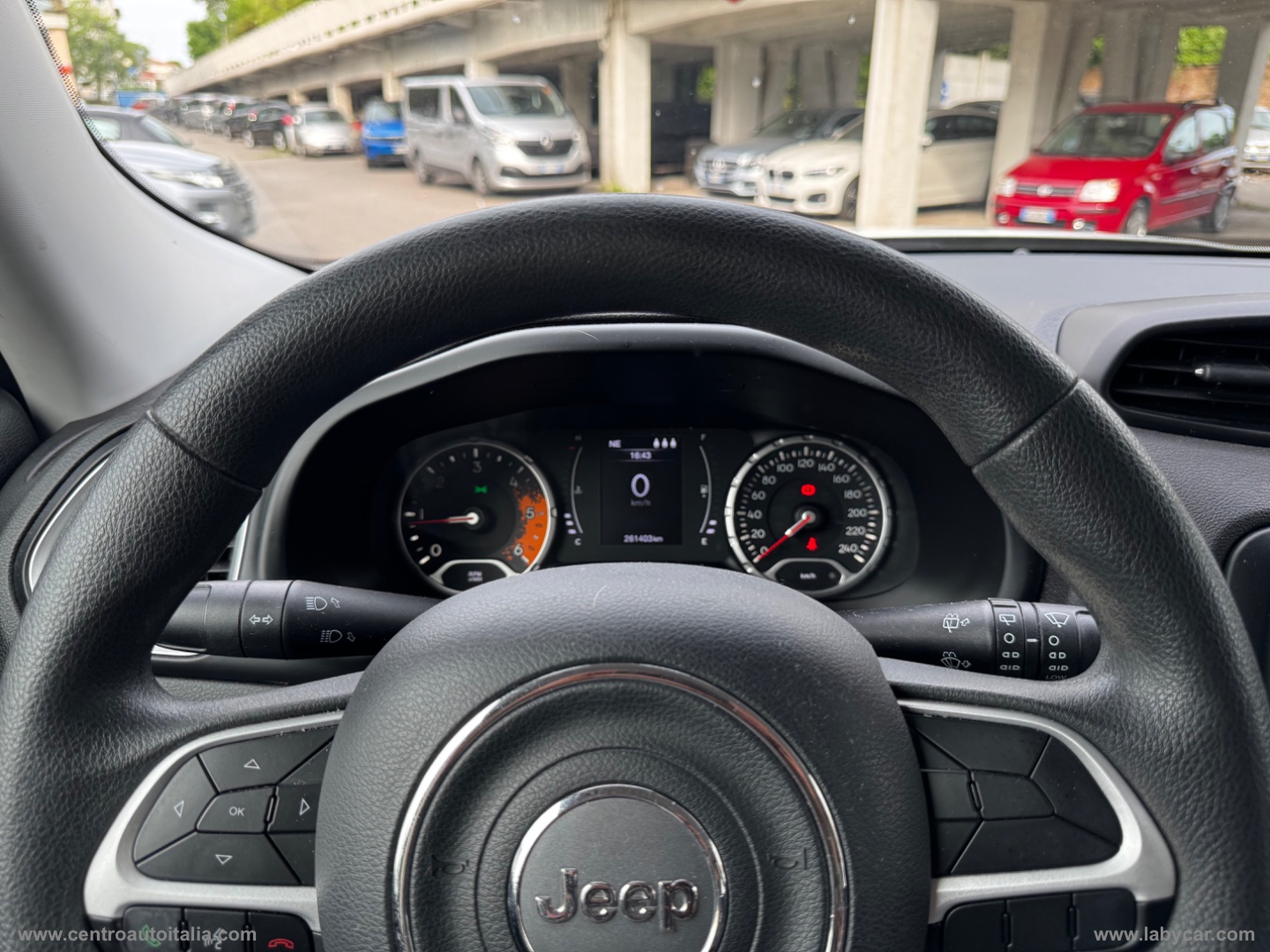 Renegade 2.0 Mjt 4WD Active Drive Sport - immagine 36