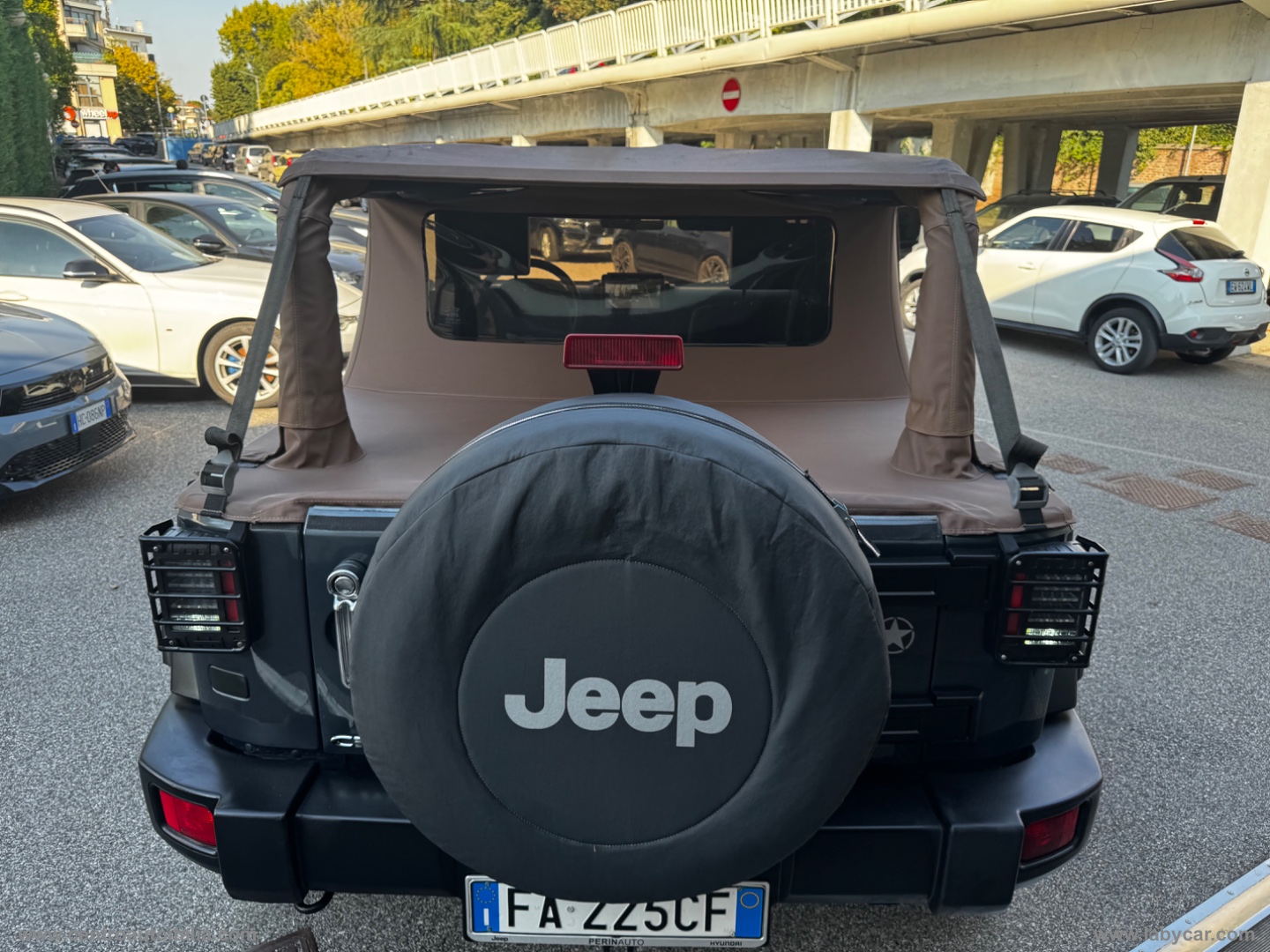 Wrangler 2.8 CRD Sport Auto - immagine 36