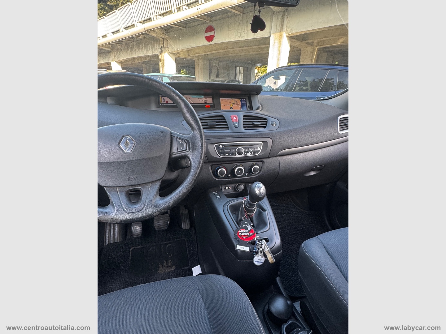 Scénic X-Mod 1.5 dCi 110 CV Luxe - immagine 36