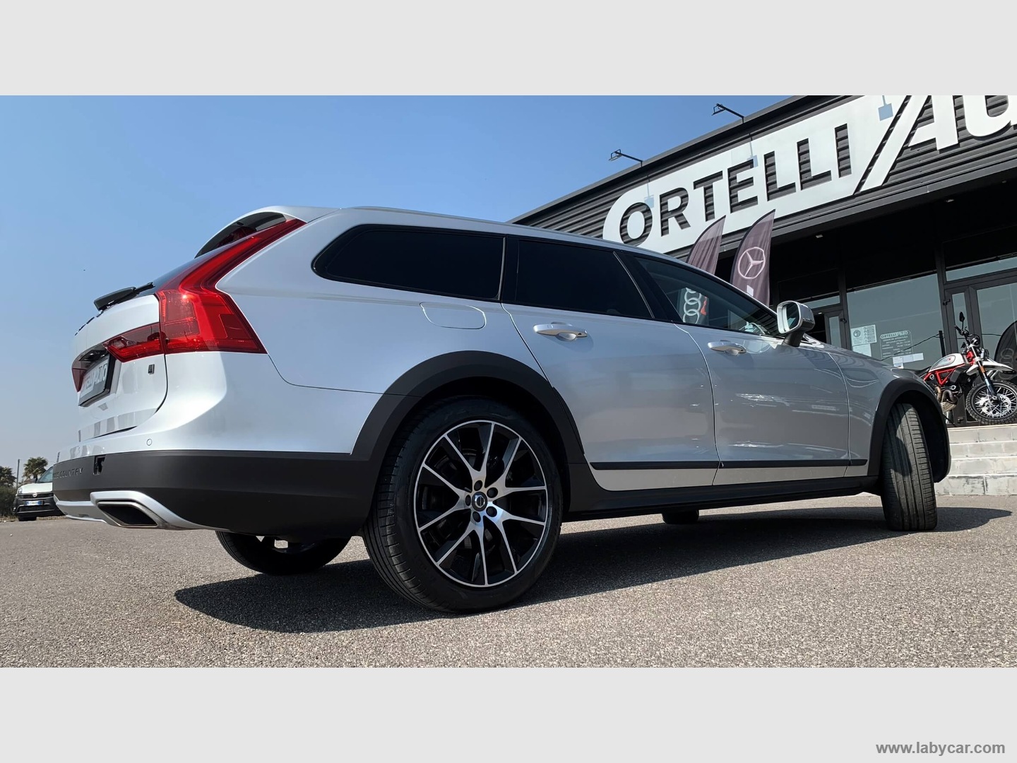 V90 Cross Country D4 AWD Geartronic Pro GANCIO TRAINO I.V.A. - immagine 37