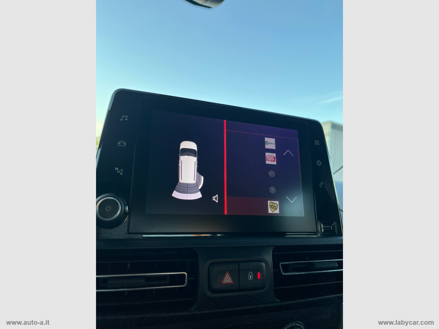 Berlingo BlueHDi 100 S&S SHINE TRASPORTO DISABILI - immagine 37