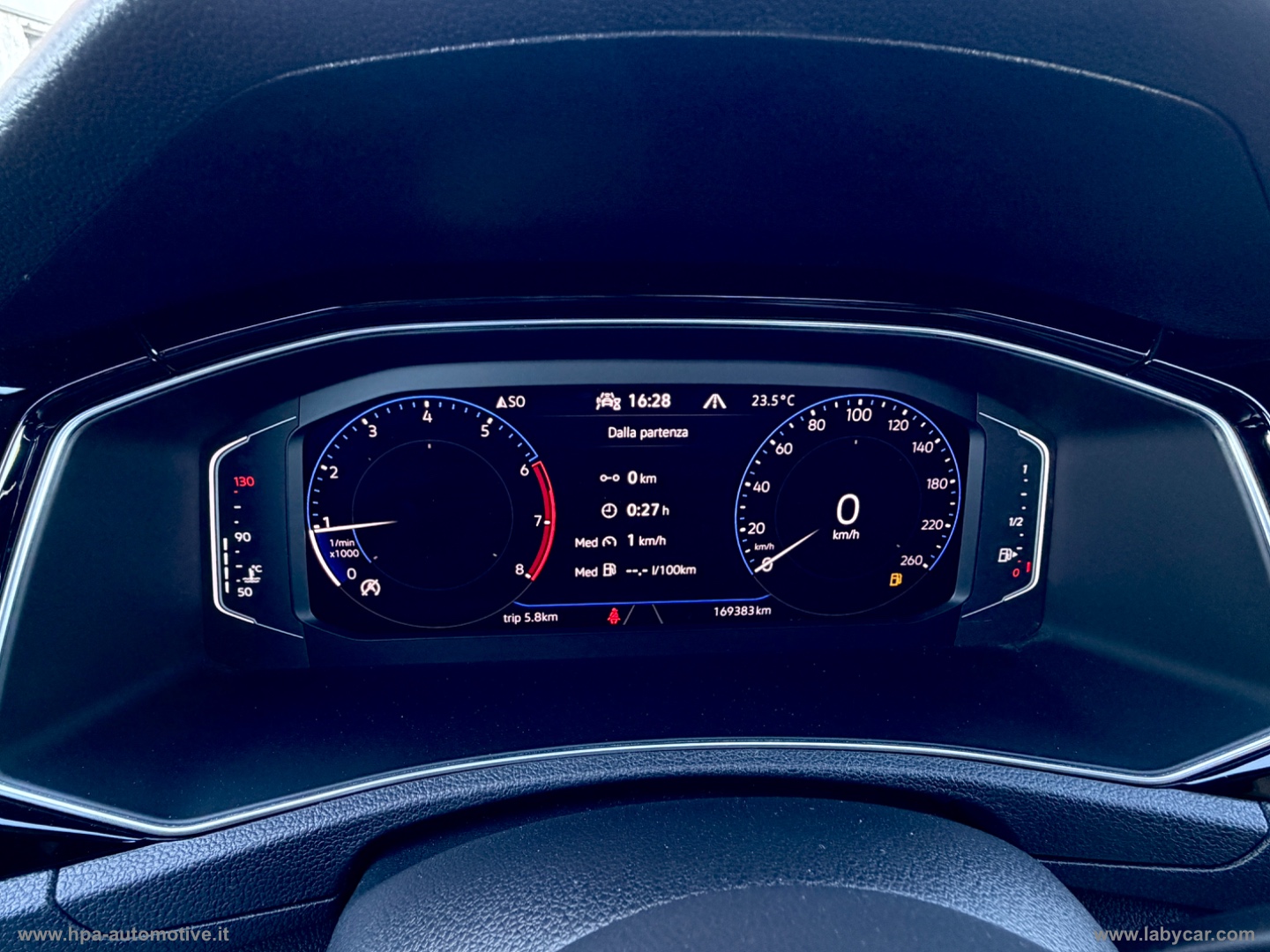 T-Roc 1.5 TSI 150CV SPORT LED NAVI TETTO RETROCAMERA - immagine 37