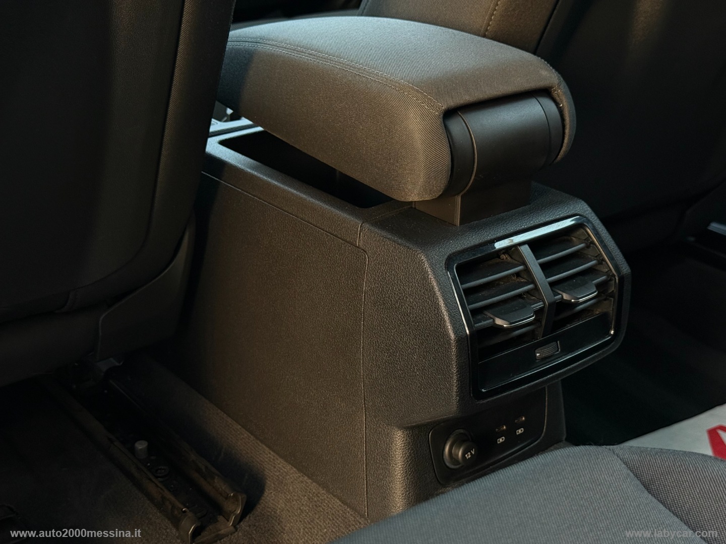 Q3 SPB 35 TDI S tronic Business Plus - immagine 37