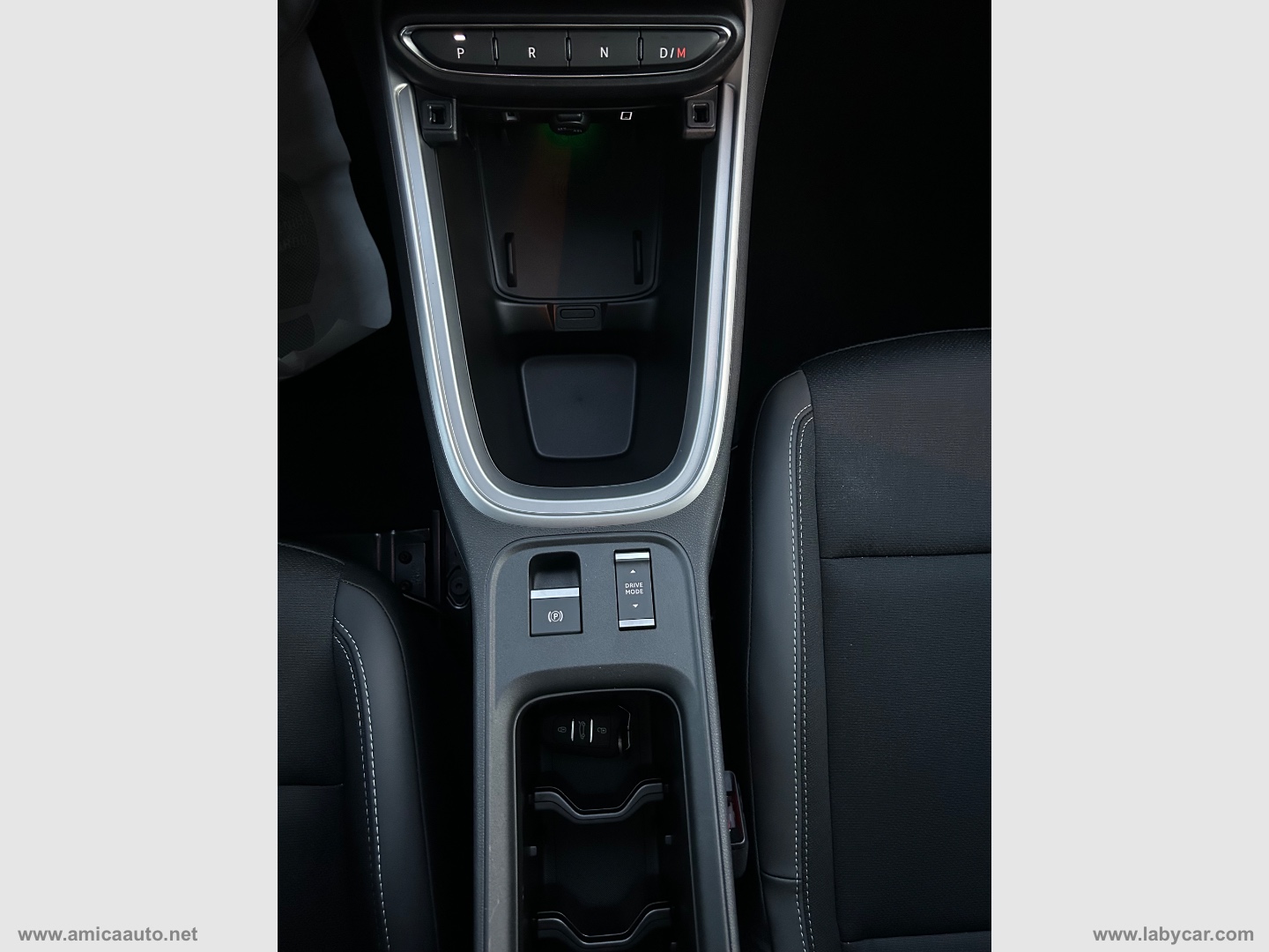 Avenger 1.2 Turbo 110CV e-Hybr. Summit VERNICE BICOLORE GRIGIO GRANITE/TETTO NERO - immagine 37