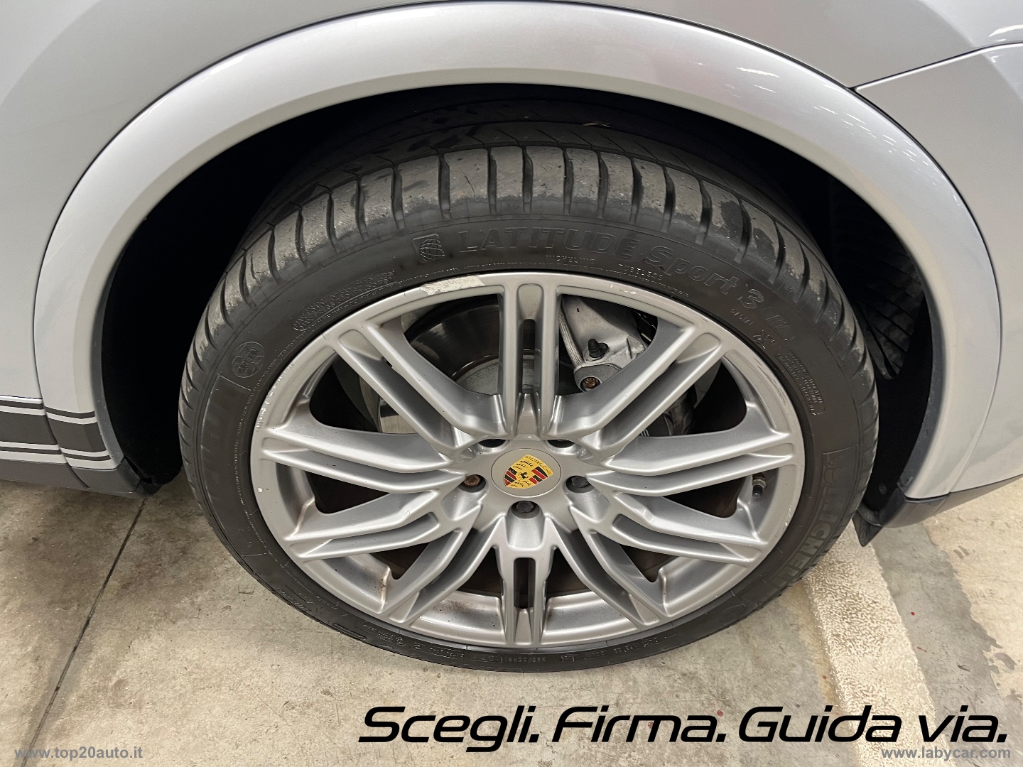 Cayenne 3.0 Diesel TETTO LUNGO PELLE TOTALE CERCHI 21 - immagine 37