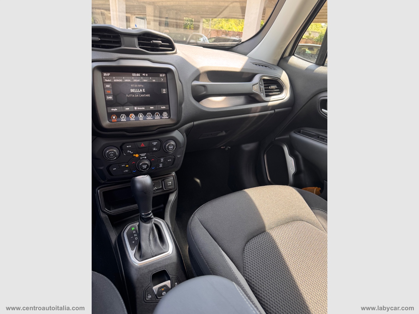 Renegade 1.5 T4 MHEV Limited - immagine 37