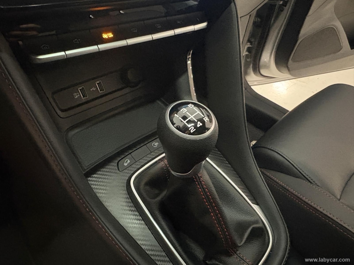 ZS Classic 1.5 VTi-tech Luxury - immagine 37