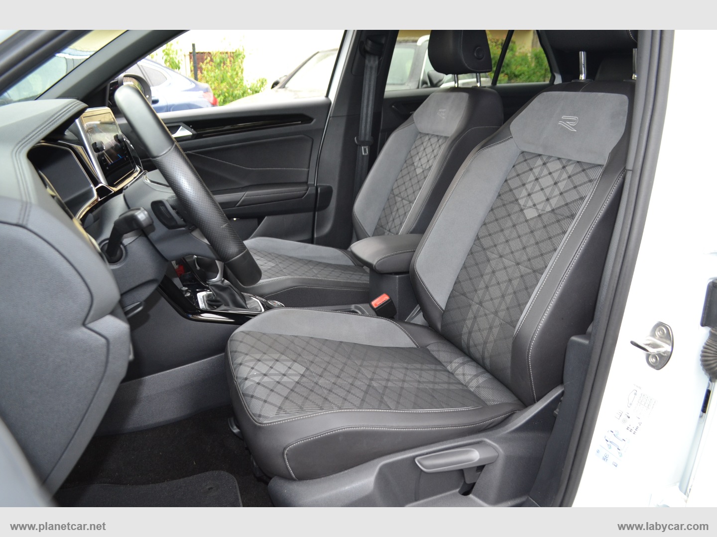 T-Roc 2.0 TDI SCR 150CV DSG 4MOT. R-Line - immagine 38