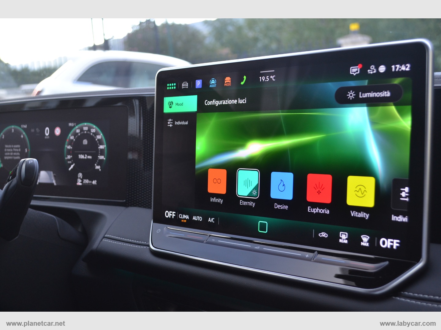 Tiguan 2.0 TDI 150 CV DSG Life - immagine 38