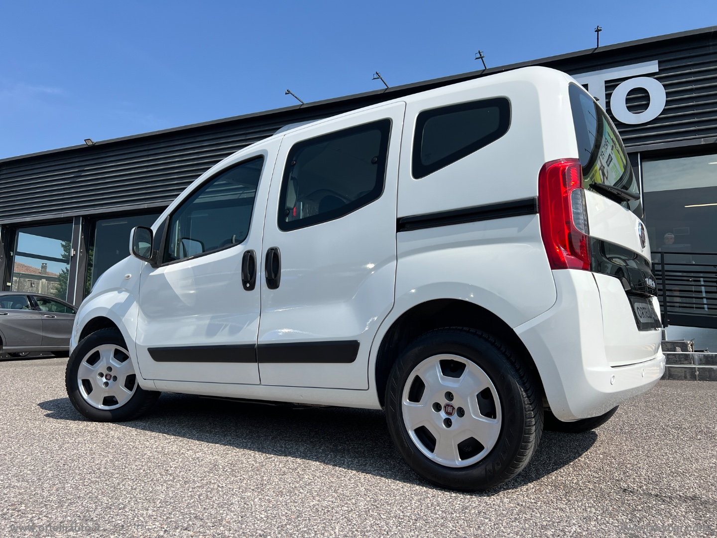 Fiorino QUBO 1.3 MJT 95CV SX +IVA - immagine 38