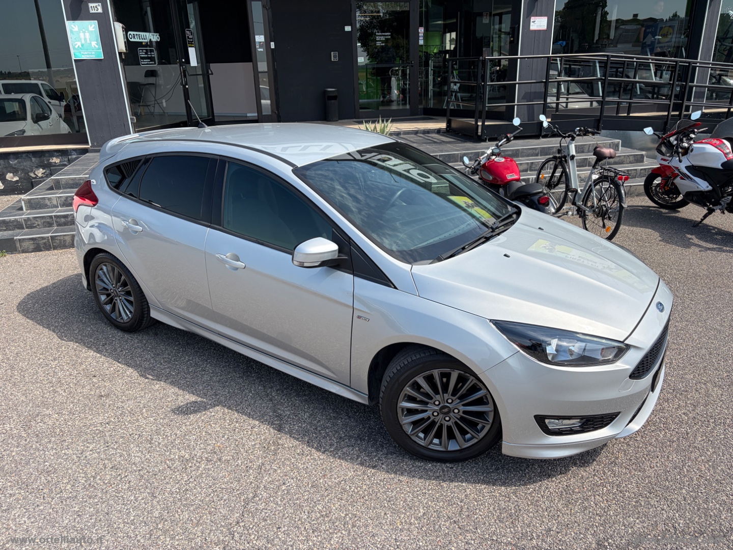 Focus 1.5 EcoBlue 120CV 5p. ST Line - immagine 38