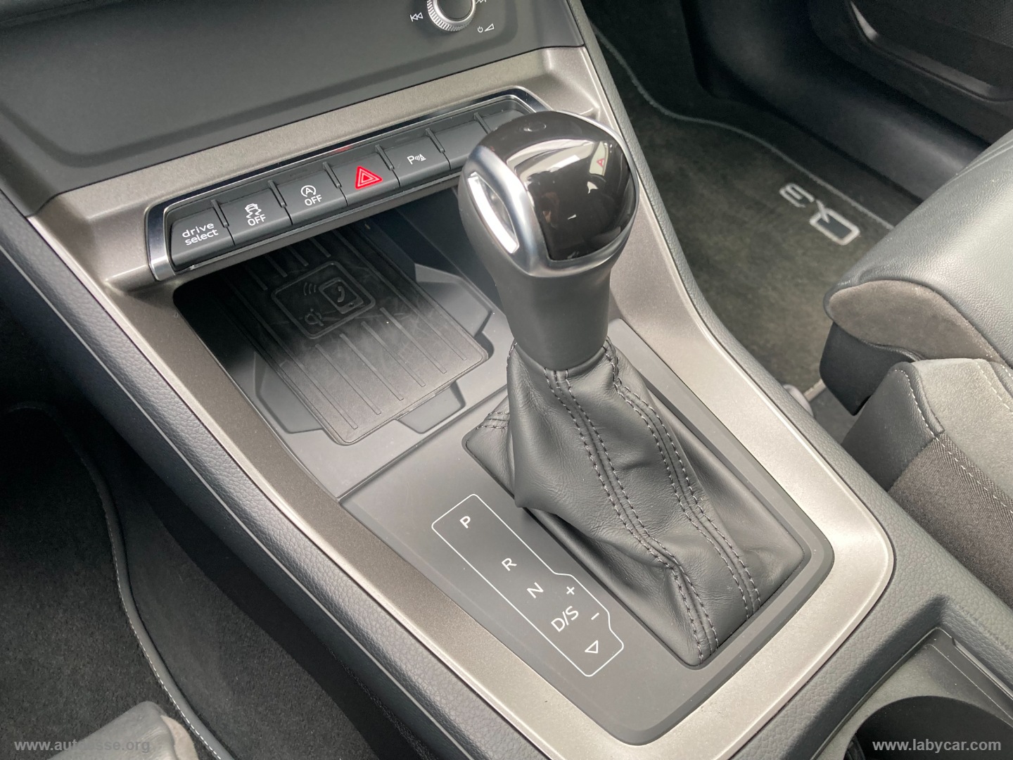 Q3 SPB 35 TDI quattro S tr. S line ed. - immagine 38