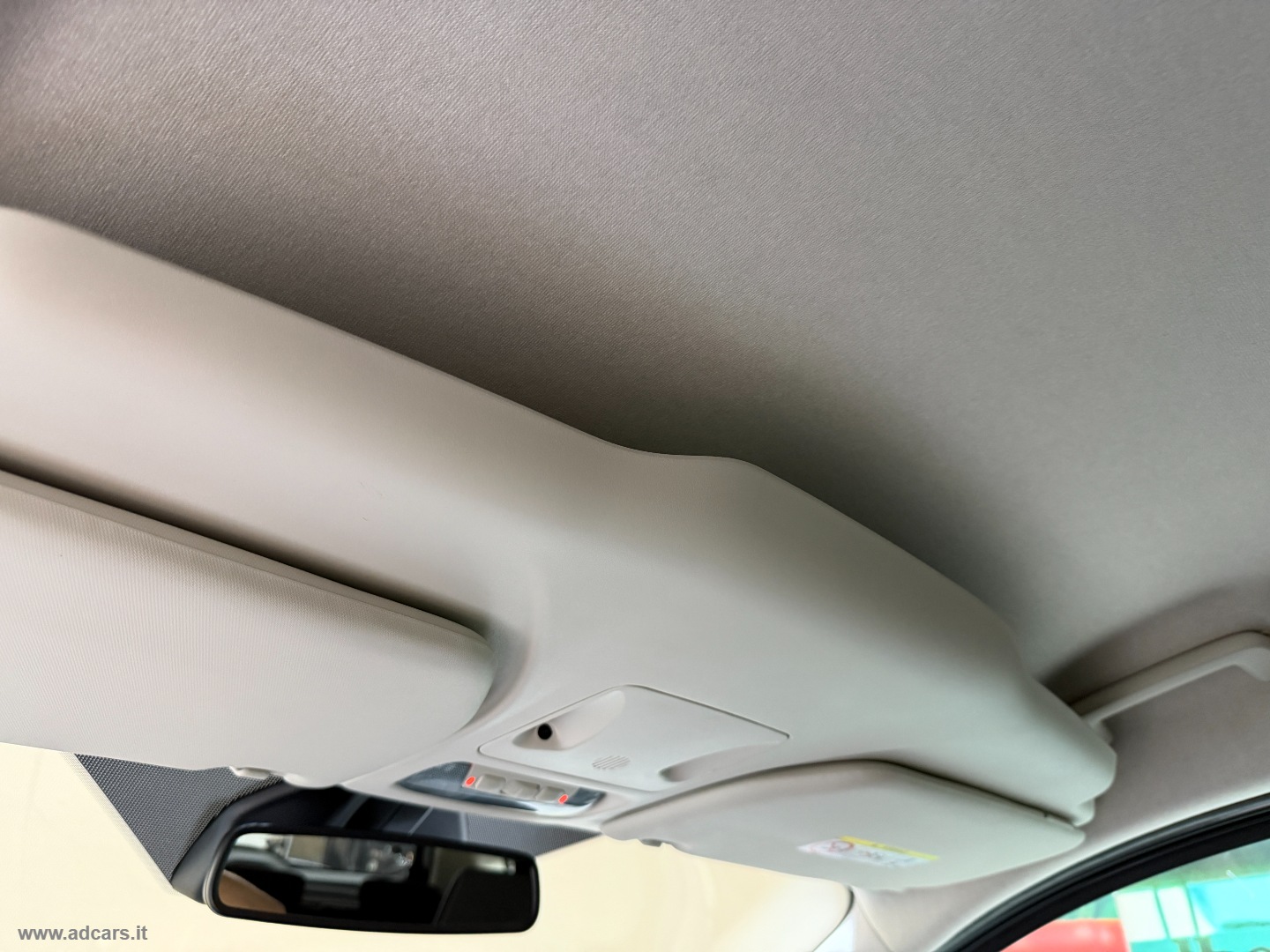 Tourneo Connect 1.0 EcoBoost Plus *5 POSTI*DOPPIA PORTA*VETRI SCURI* - immagine 38