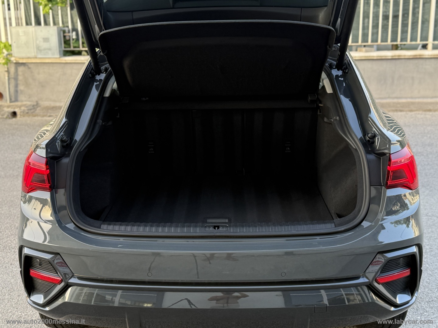 Q3 SPB 35 TDI S tronic Business Plus - immagine 38