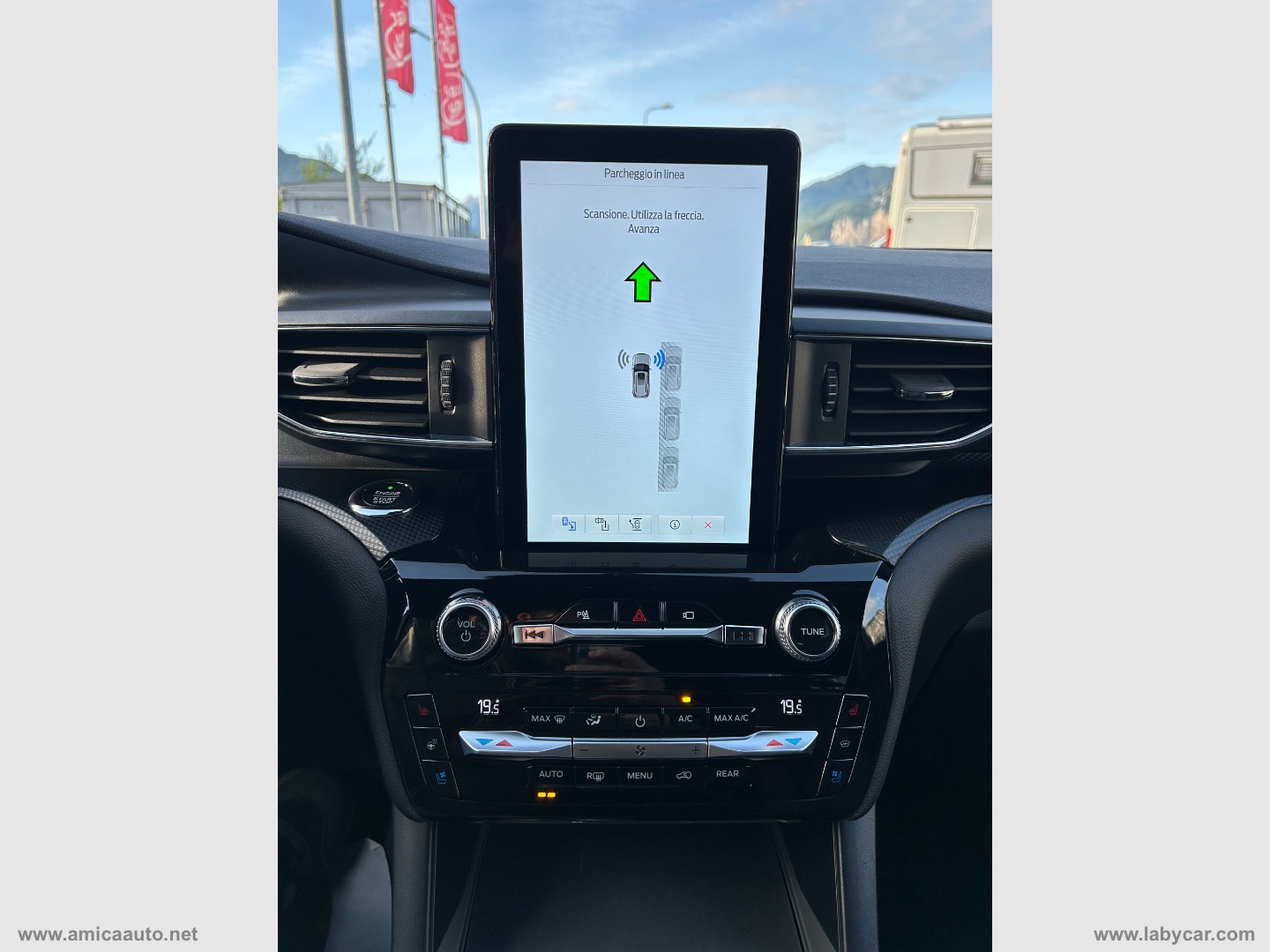 Explorer 3.0 PHEV 457 CV A10 AWD ST Line - immagine 38