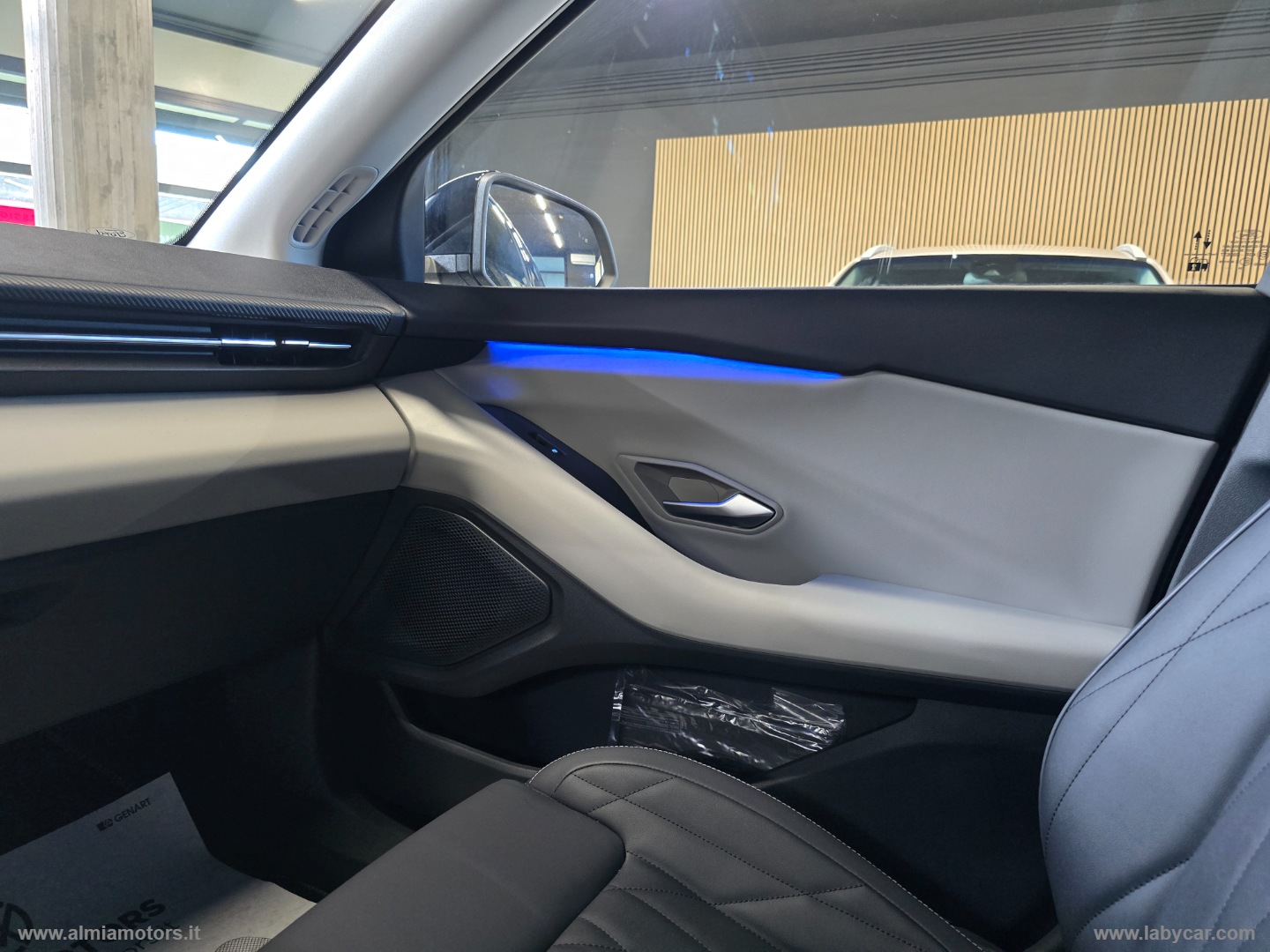 Explorer-E Ext. Range Exp. Prem. 286 CV - immagine 38