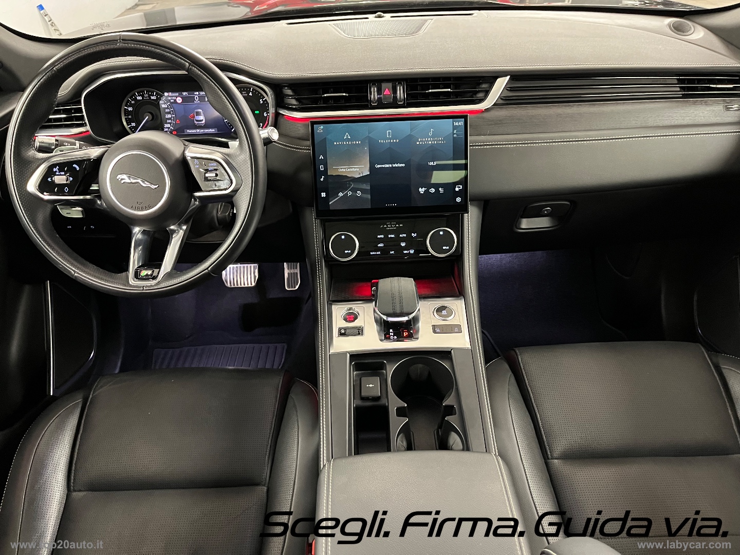 F-Pace 2.0 250 CV AWD aut. R-Dyn. Black EDITION - immagine 38