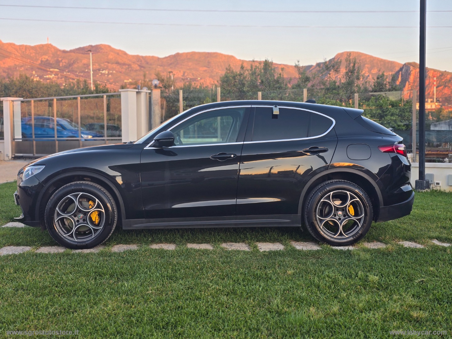 Stelvio 2.2 T.diesel 210 CV AT8 Q4 Exec. - immagine 38