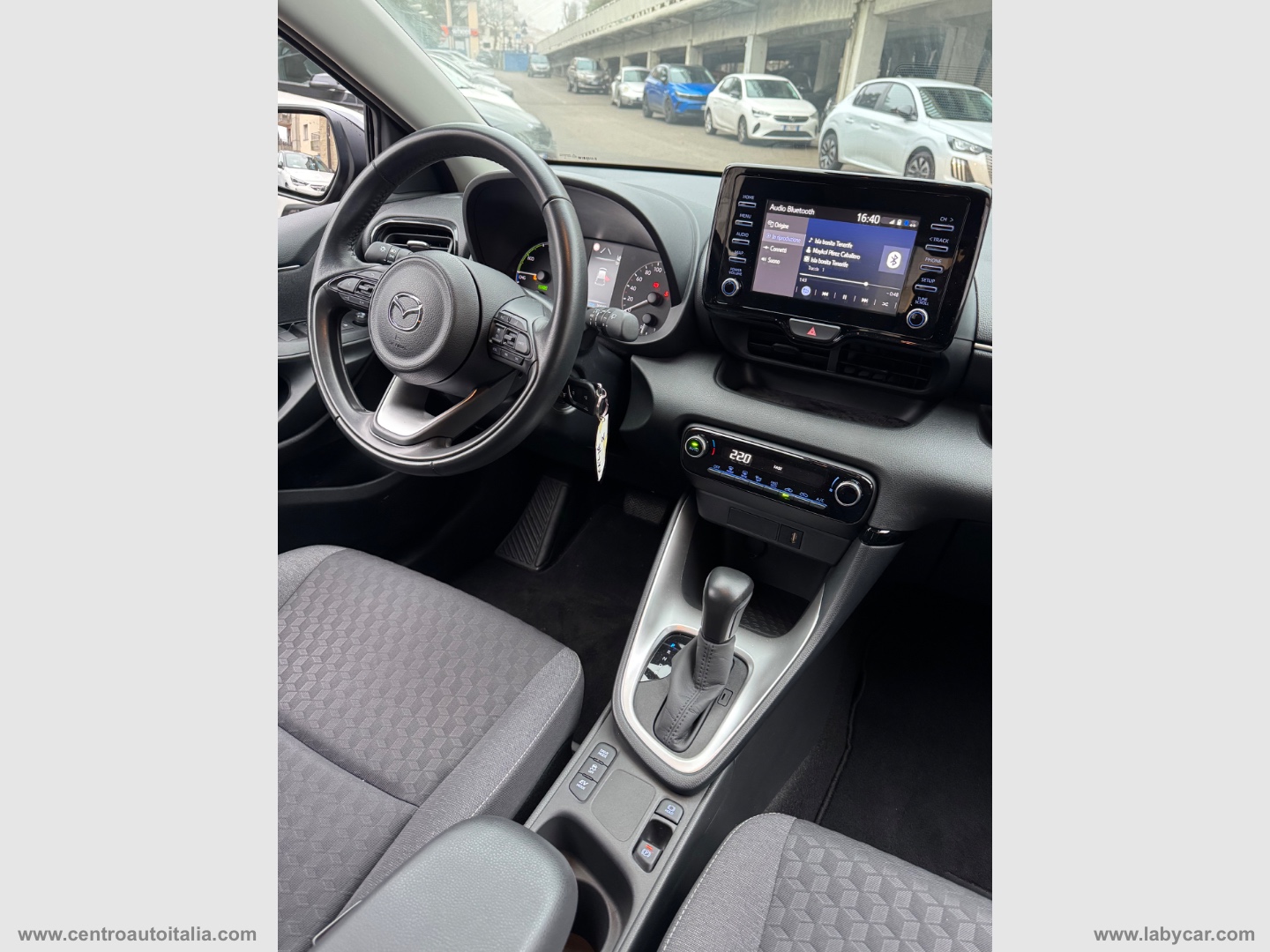 Mazda2 Hybrid 1.5 VVT Pure - immagine 38
