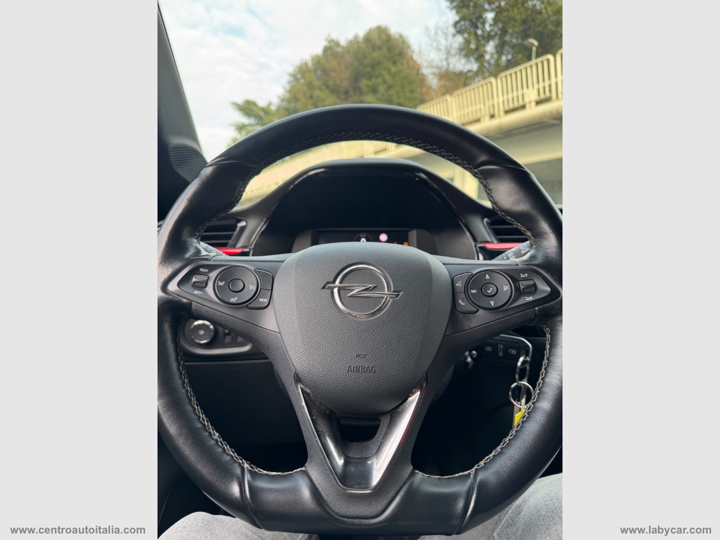 Corsa 1.2 100 CV GS Line - immagine 38