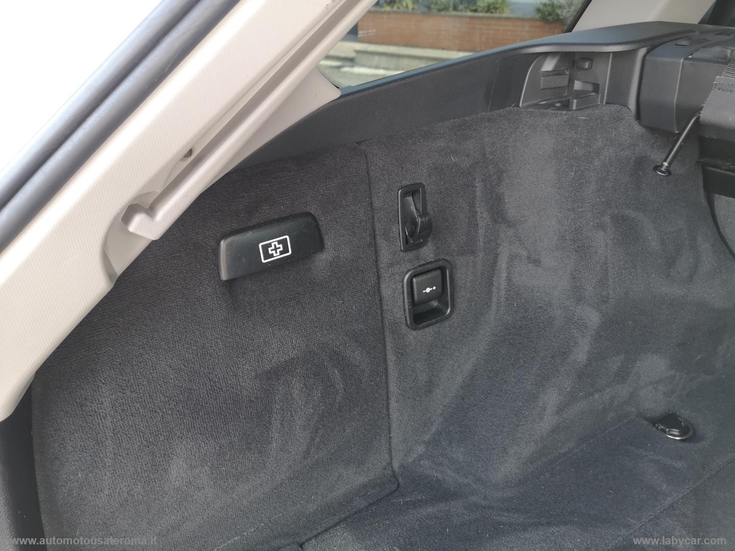 320d Touring aut. PROMO WEB - immagine 38