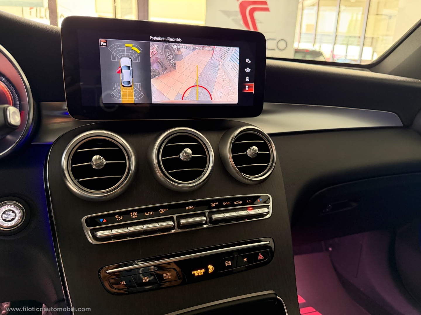 GLC 300 d 4Matic Coupé Premium Plus TETTO APRIBILE- GANCIO TRAINO - LUCI AMBIENT - immagine 39