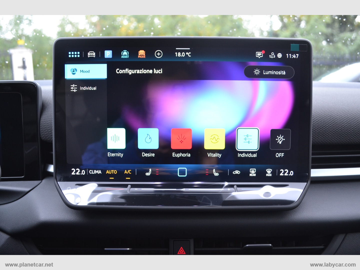 T-Roc 1.5 eTSI ACT 150 CV DSG R-Line - immagine 39