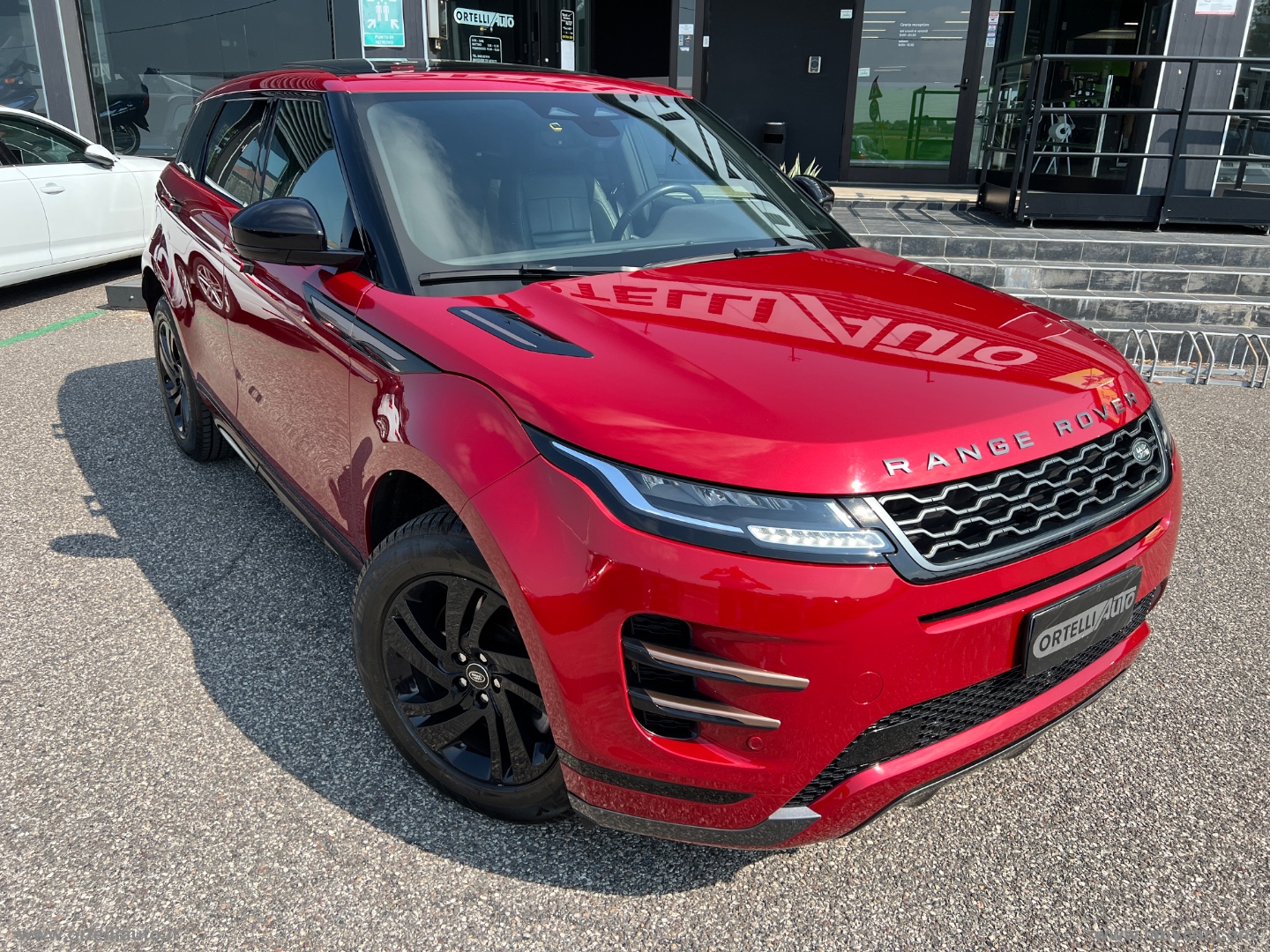 RR Evoque 2.0D I4 163 CV AWD Auto R-D. S - immagine 39
