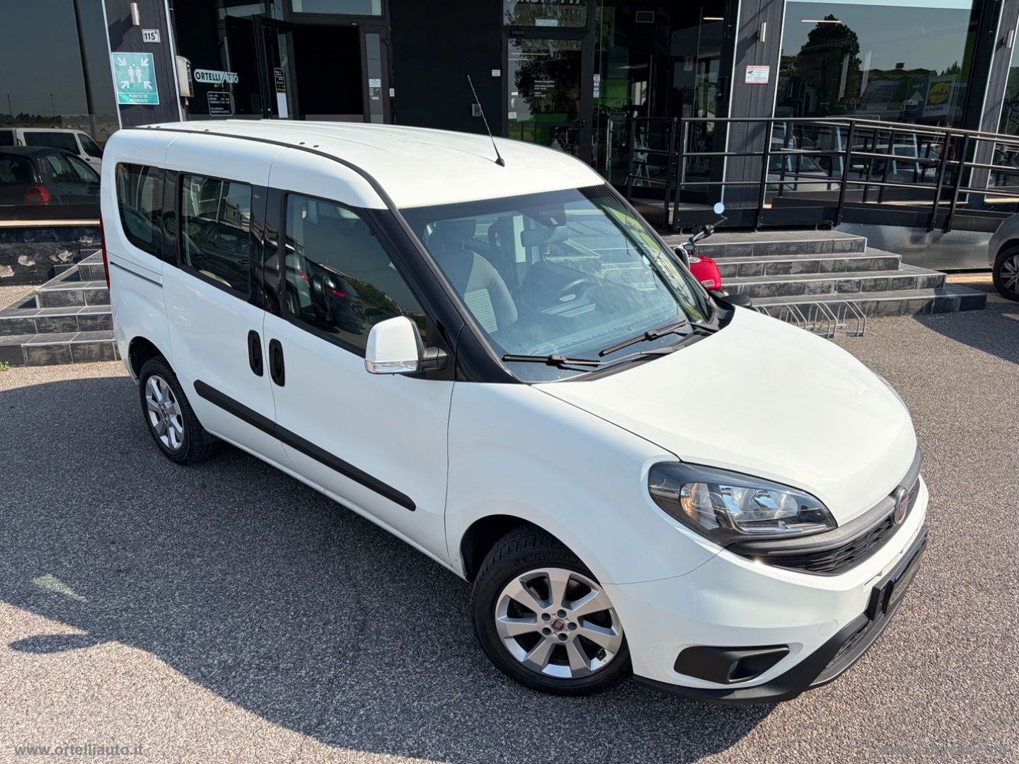 Doblò 1.6 MJT 95 CV Lounge - immagine 39