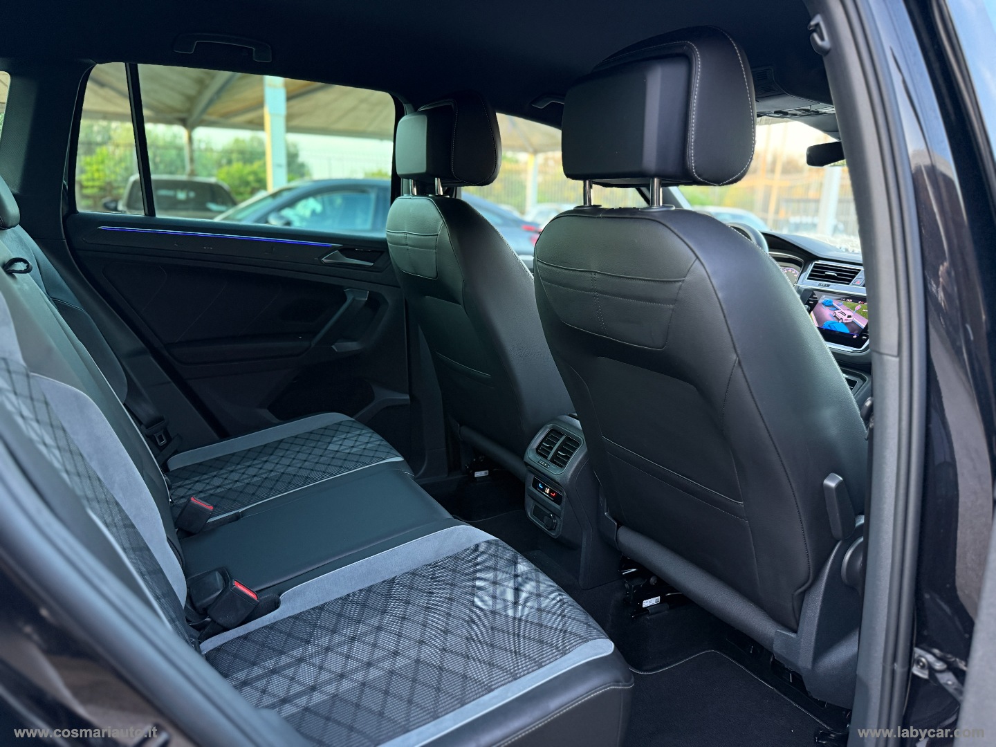 Tiguan 2.0 TDI 150CV DSG R-Line 2023 LUCI AMBIENTE - immagine 39