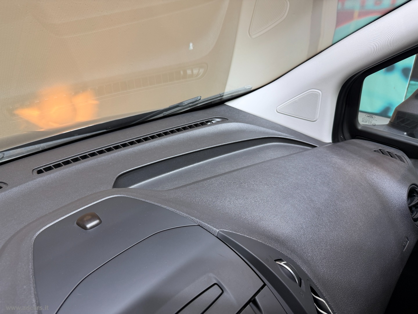 Tourneo Connect 1.0 EcoBoost Plus *5 POSTI*DOPPIA PORTA*VETRI SCURI* - immagine 39