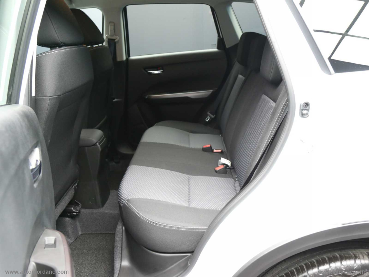 Vitara 1.4 Hybrid 4WD AllGrip Cool+ - immagine 39