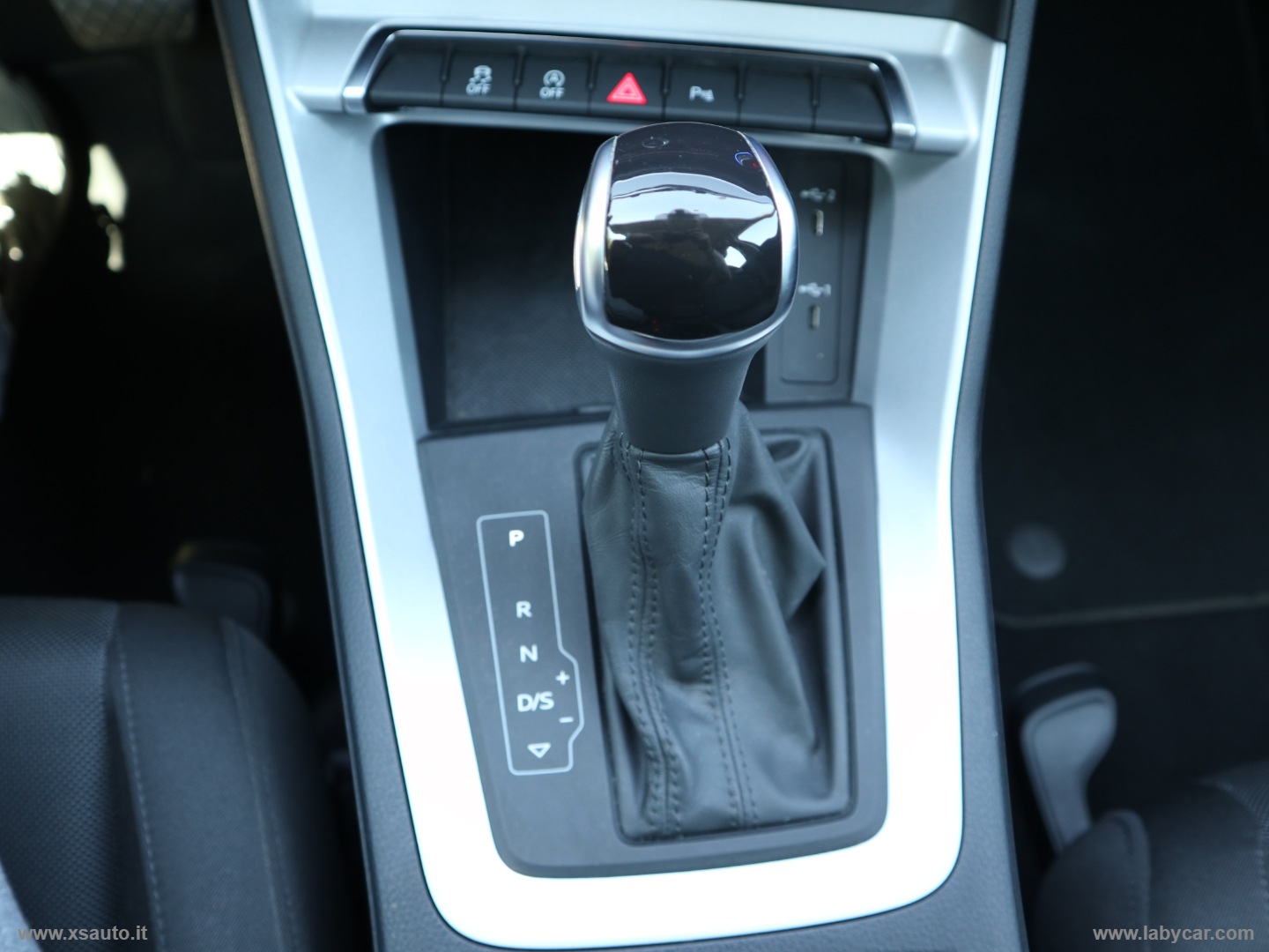 Q3 35 TFSI S tronic Business Advanced - immagine 39