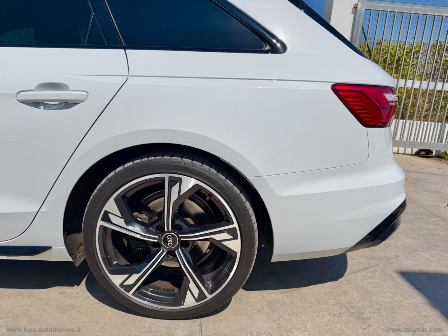 A4 Avant 2.0TDI S-tronic S-line Competition Led Navi Pelle Cerchi 19 - immagine 39