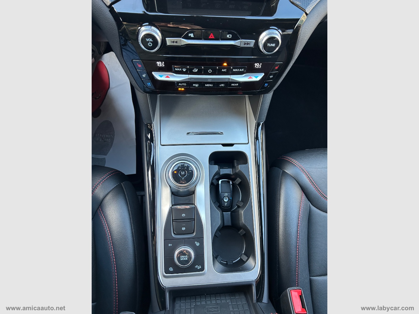 Explorer 3.0 PHEV 457 CV A10 AWD ST Line - immagine 39