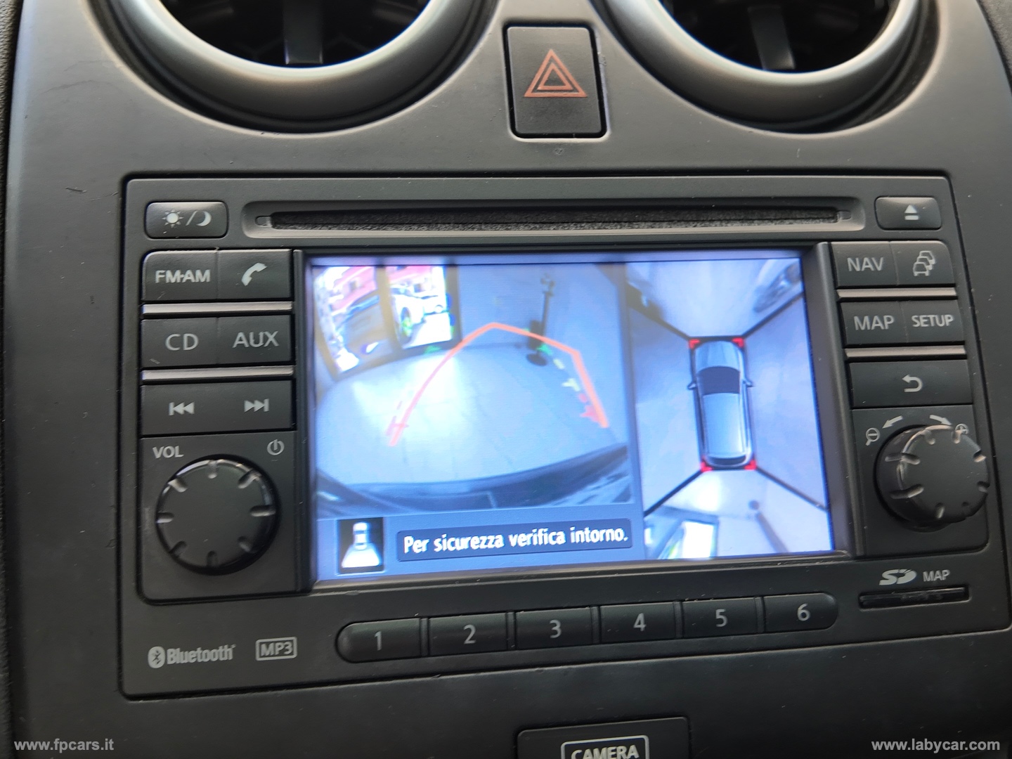 Qashqai 1.6 dCi Tekna TETTO PAN. - immagine 39