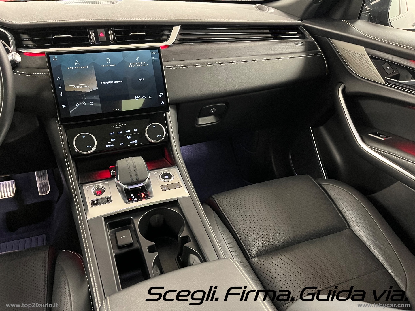 F-Pace 2.0 250 CV AWD aut. R-Dyn. Black EDITION - immagine 39