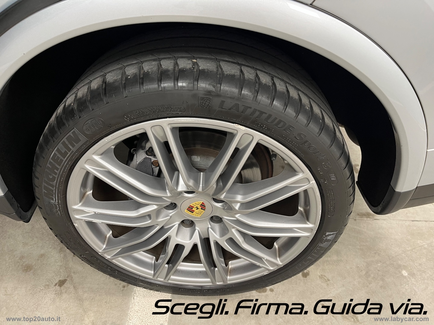 Cayenne 3.0 Diesel TETTO LUNGO PELLE TOTALE CERCHI 21 - immagine 39