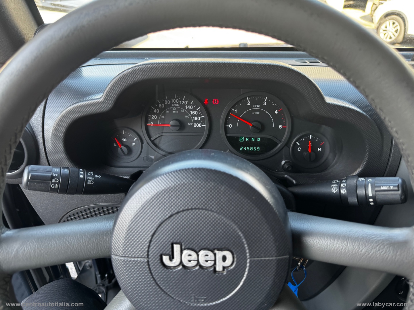 Wrangler 2.8 CRD Sport Auto - immagine 39