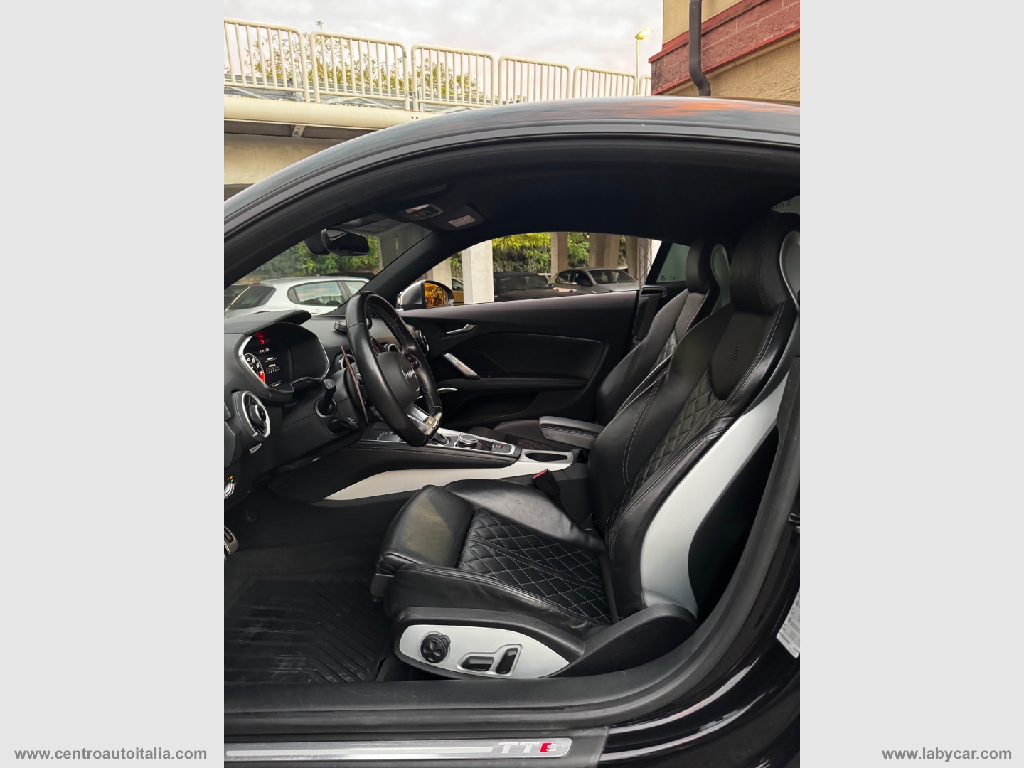 TTS Coupé 2.0 TFSI 310CV quattro S tr. - immagine 39