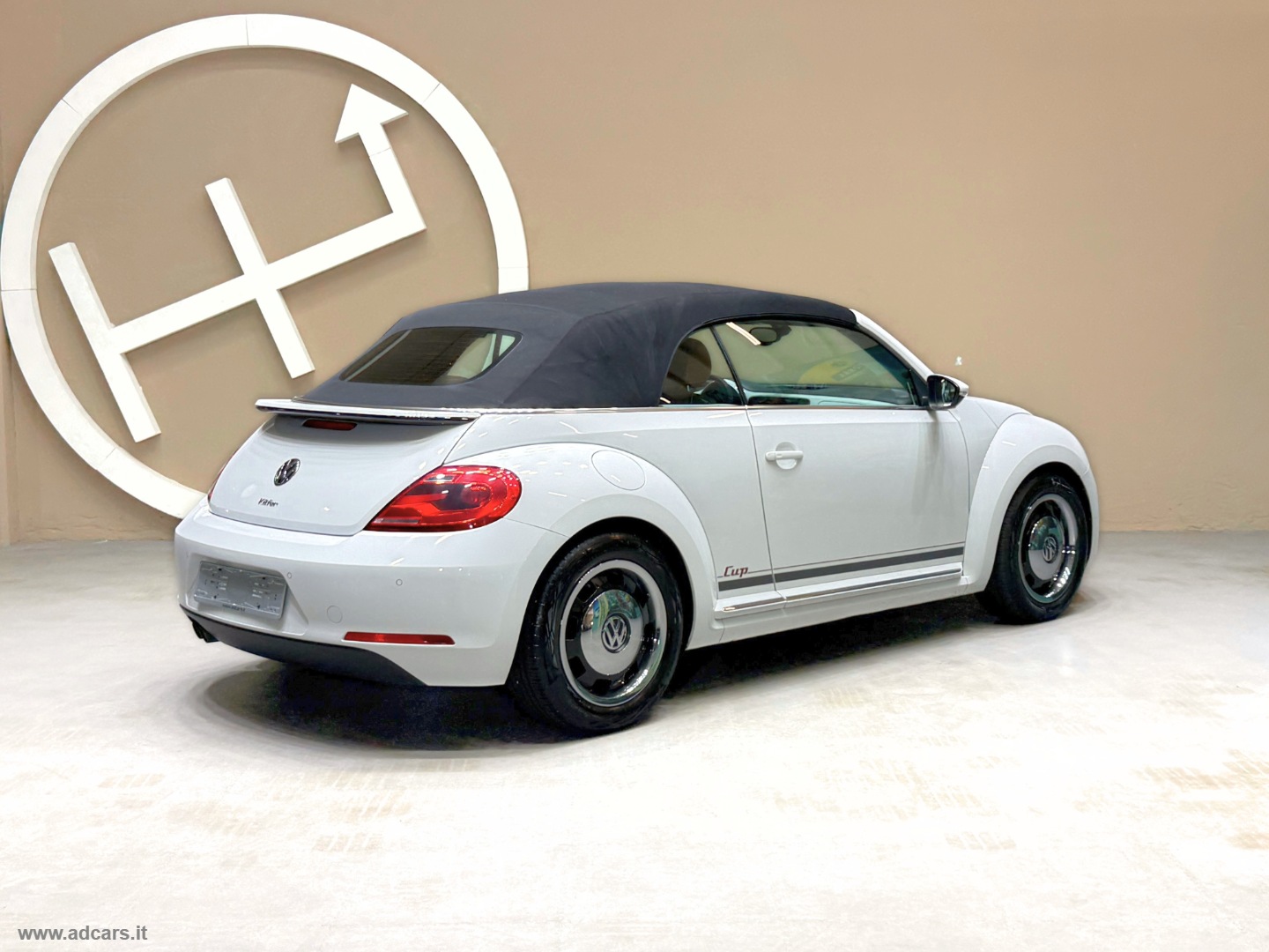 Maggiolino Cabrio 1.4 TSI CUP Fender Edition *TAGLIANDI VOLKSWAGEN* - immagine 40
