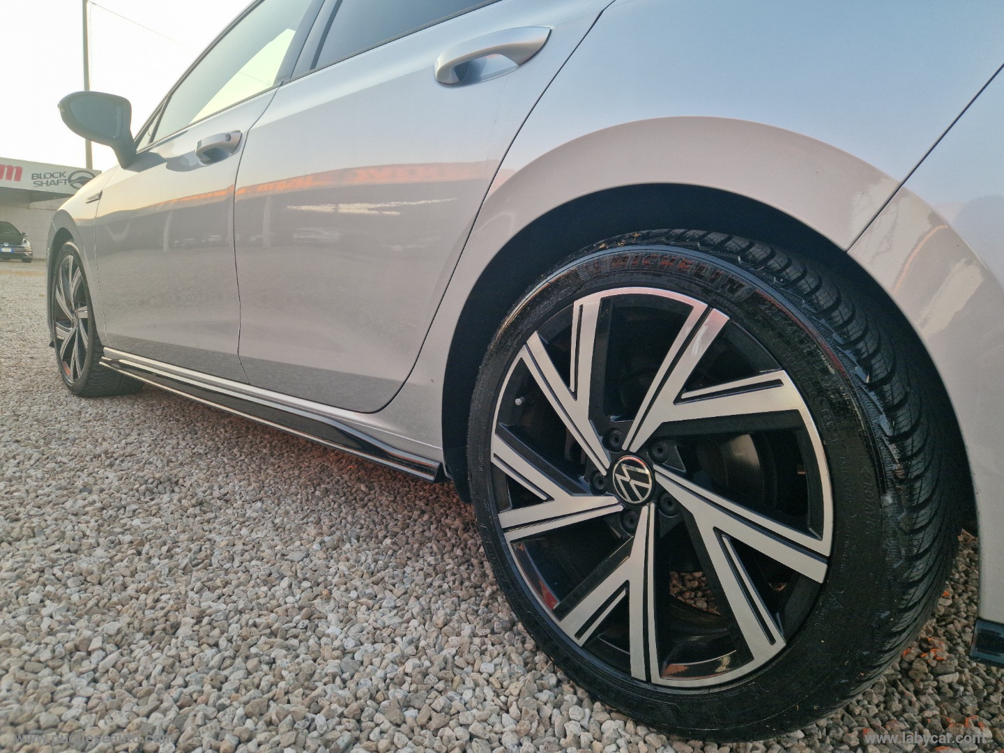 Golf 2.0 TDI 150 CV DSG R-Line - immagine 40