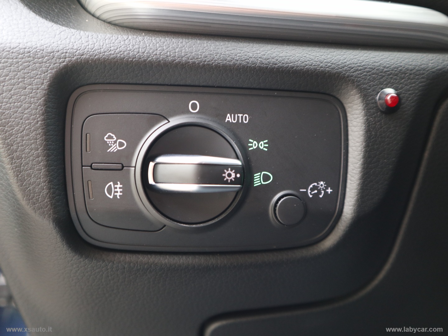 A3 1.6 TDI Sport - immagine 40