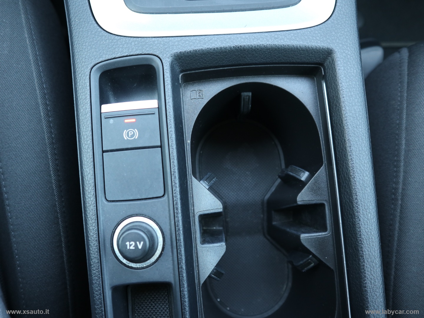 Q3 35 TFSI S tronic Business Advanced - immagine 40