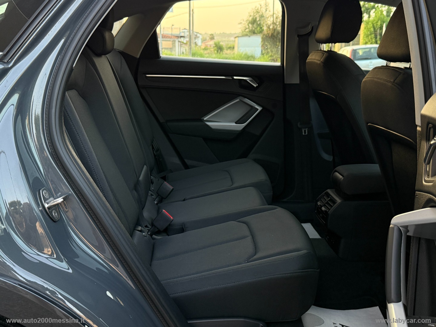 Q3 SPB 35 TDI S tronic Business Plus - immagine 40