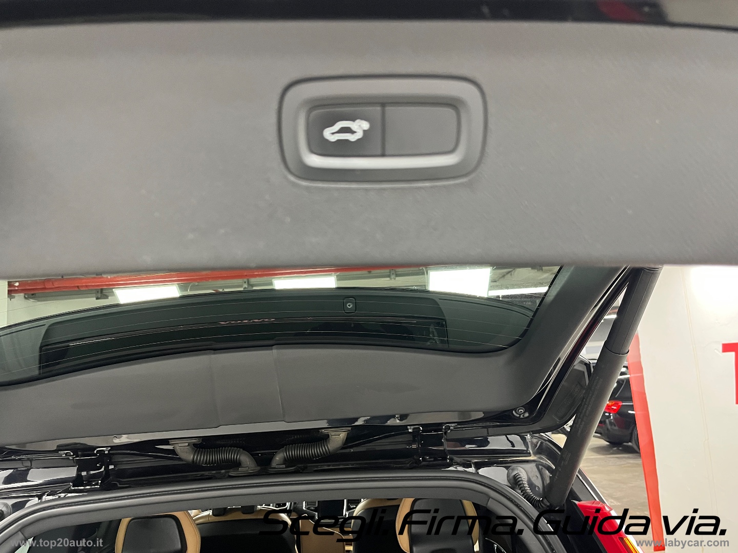 XC90 D5 AWD Geartronic Inscription|TOTAL BLACK|PELLE TOTALE - immagine 40