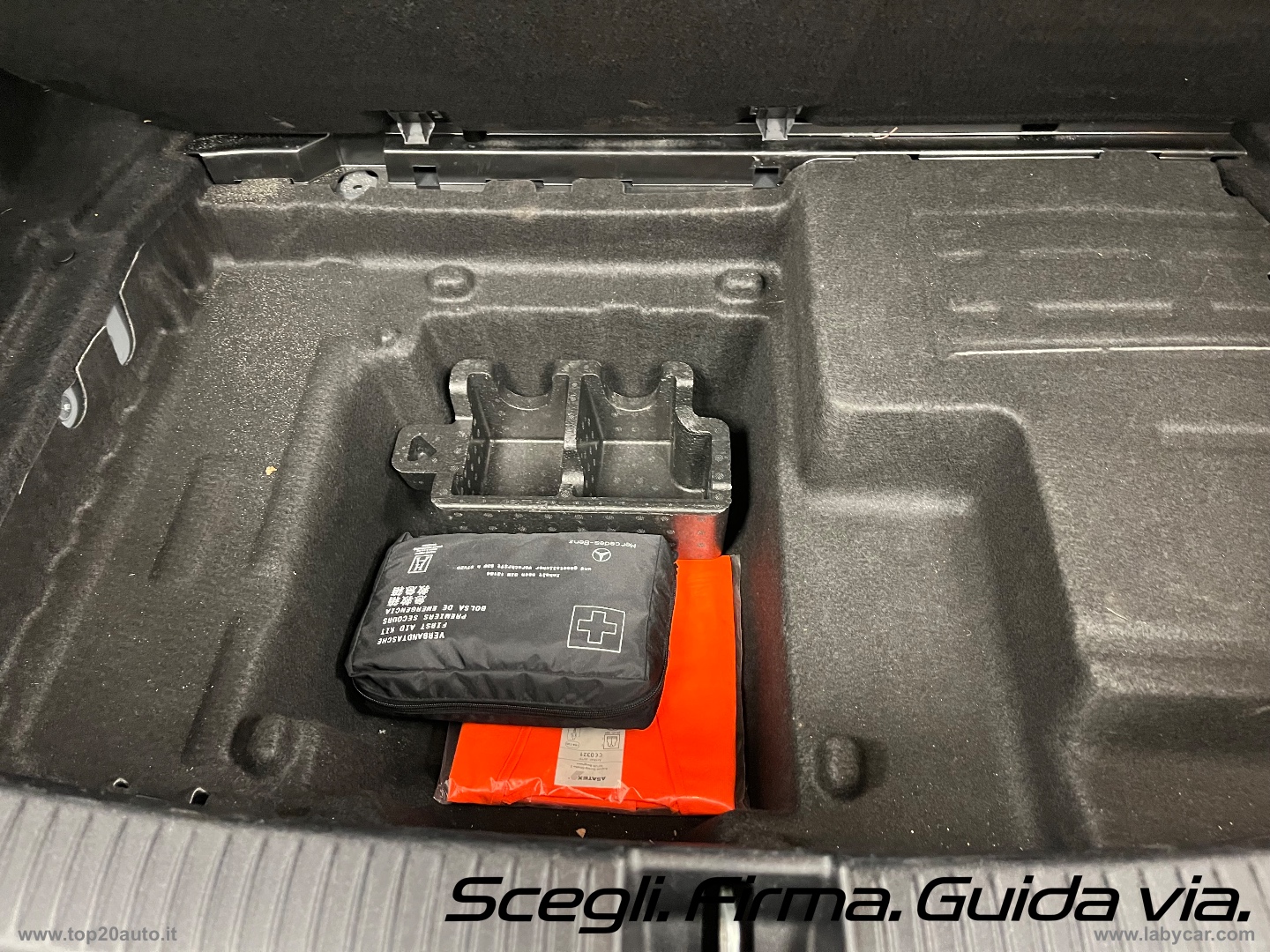 C220d 4Matic Auto Sport - immagine 40