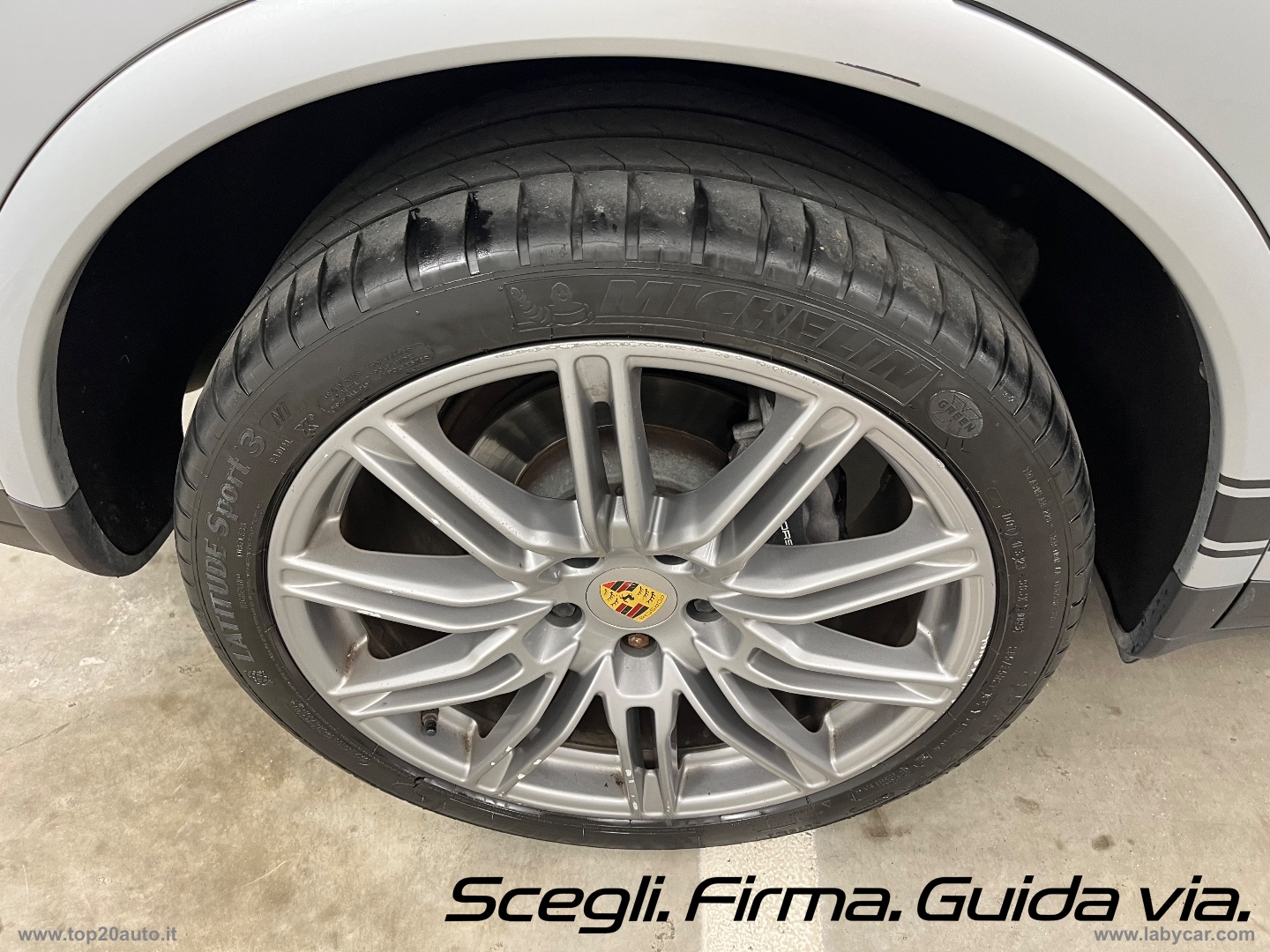 Cayenne 3.0 Diesel TETTO LUNGO PELLE TOTALE CERCHI 21 - immagine 40